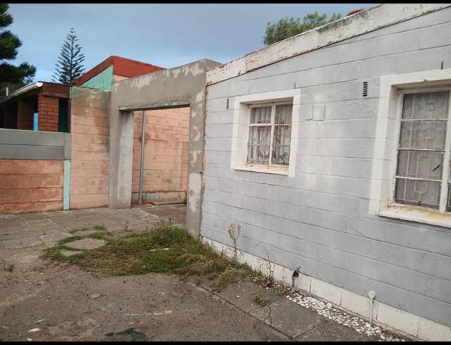 3 BEDROOM HOUSE FOR SALE IN ATLANTIS